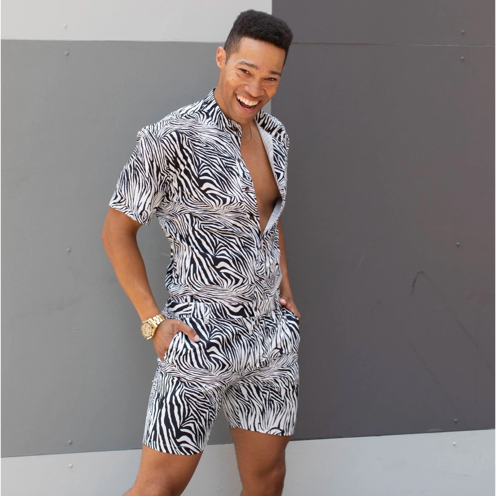 ROMERJACK Men's Zebra Print Short Sleeve Button Up Romper‎ Jumpsuit Size Small